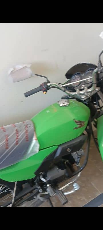 Honda Green Pridor 1