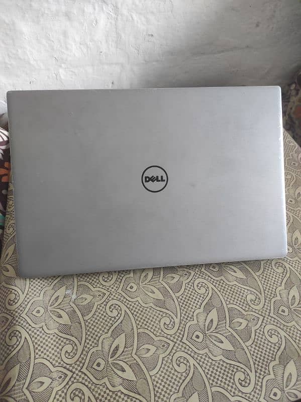 Dell XPS 13 9360 | Core i7 7th generation | 13 inch 3k Touch display 4