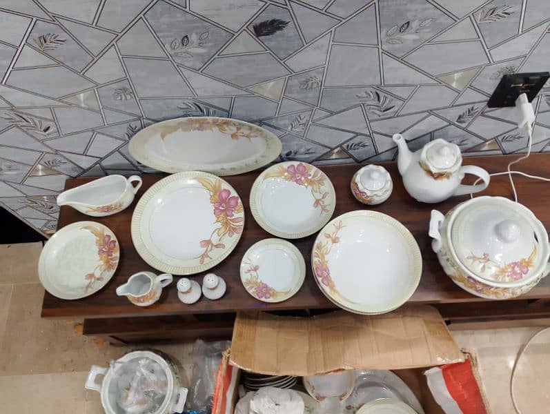 new dinner set 75 pices 8 parson sarving 1