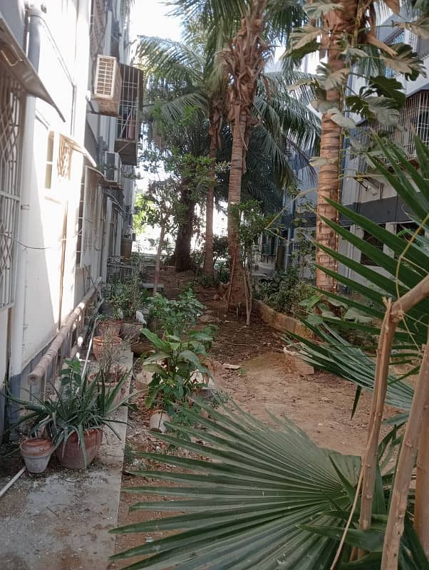 3 Bed DD Ground Floor Apartment In Askari 4 For Sale 3