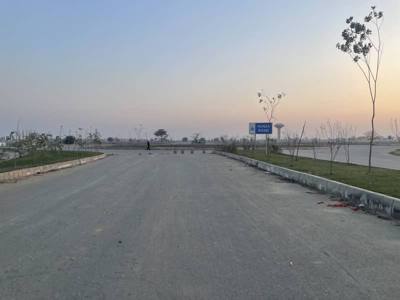 10 Marla Plot for Sale in Block K, LDA City Lahore 3