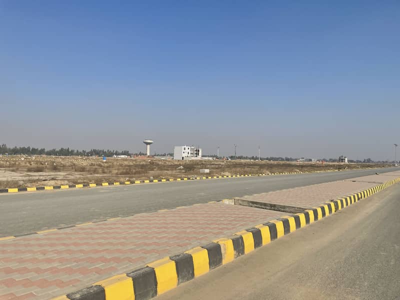 10 Marla Plot for Sale in Block M, LDA City Lahore 4