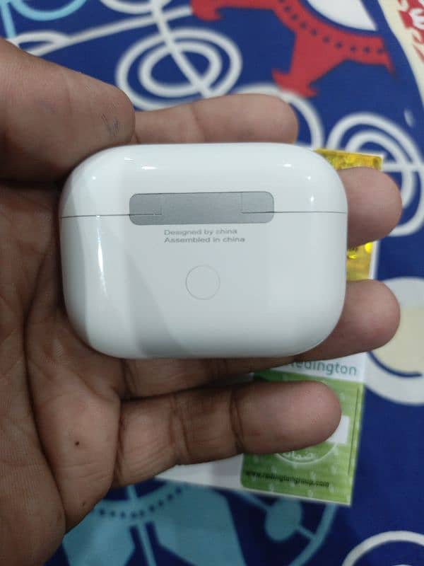 airpods pro 2nd generation number 03000132856 4