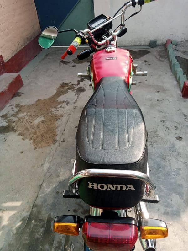 Honda cd 70 model 2022  exchange possible 22 or 23 modle honda 125 9