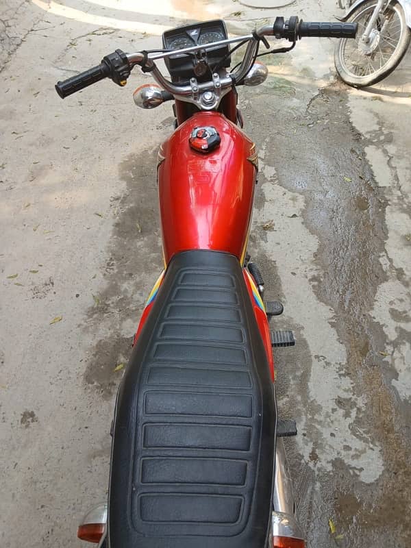 Honda CG 125 Red 1