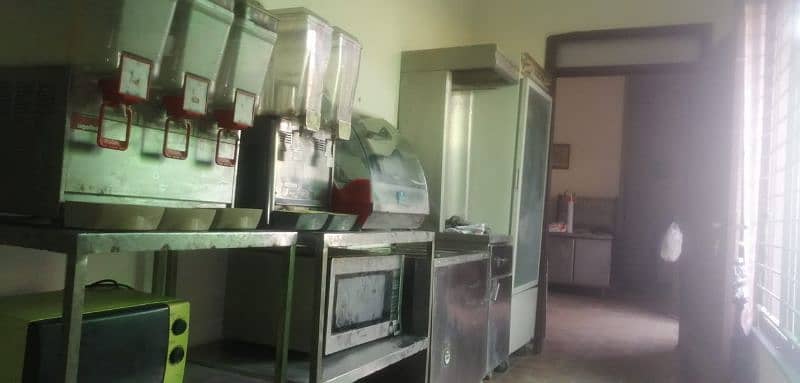 urgent sale restaurant equipment sale Total price for everything 300k 1