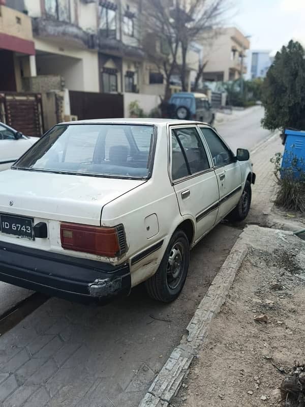 Nissan Sunny 1983 3