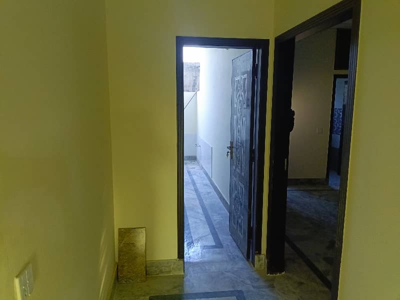 4,Marla Brand New Scond Floor Flat Available for rent in Johar Town Near Expo Center 7