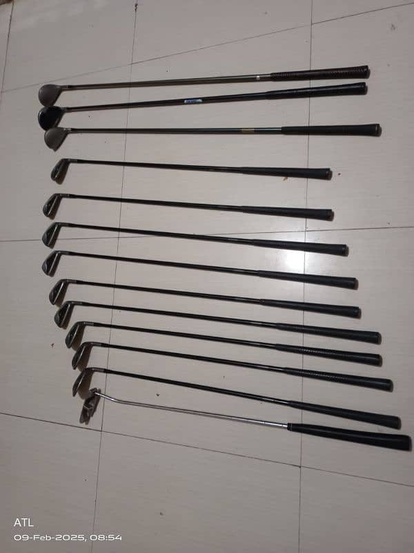 Used Golf Kit with bag 6