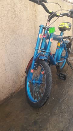 Kids cycle used but 8/10 condition