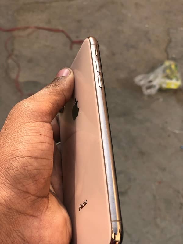 sale iPhone XS Max 1