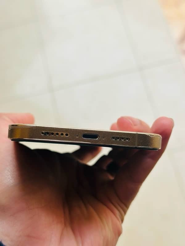 i phone 12 pro max golden color condition10/10 non pta 1