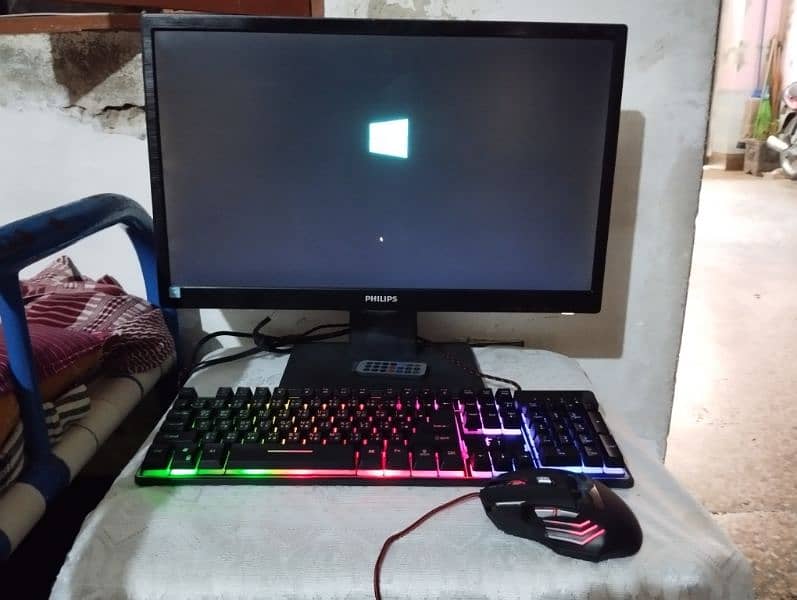 Philip 22" LED (Monitor PC) 0