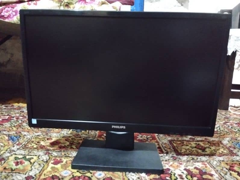 Philip 22" LED (Monitor PC) 1