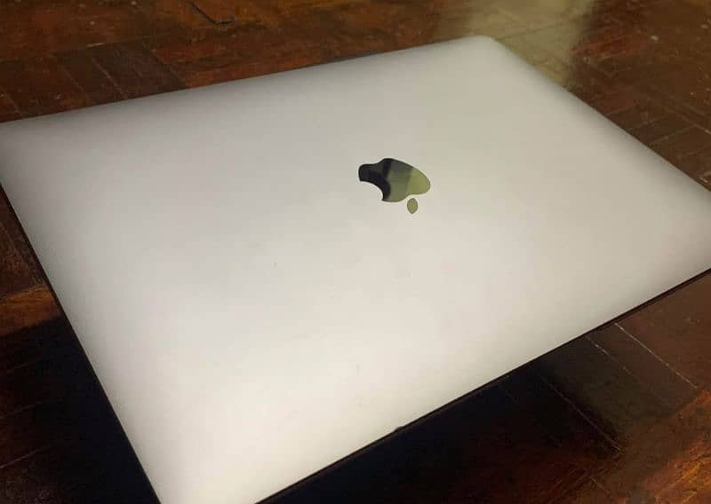 M1 Macbook Air, like New 1