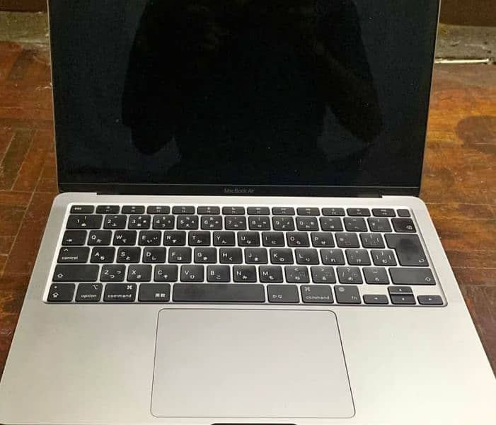 M1 Macbook Air, like New 2