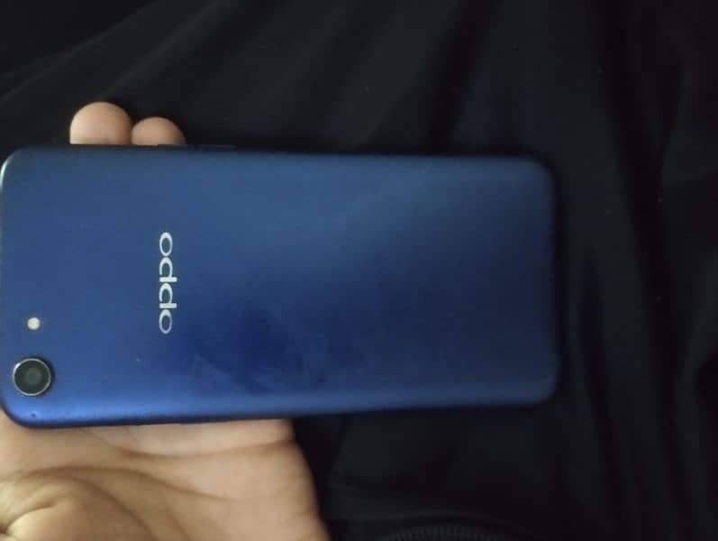 Model oppo A83 2