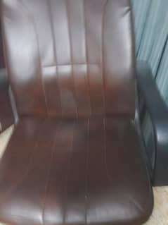 good condition office chair ha