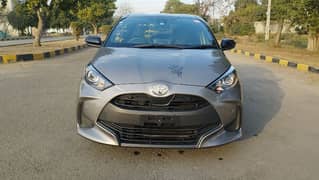 Toyota Yaris 2021/2025 Japanese 4 Grade Two Tone