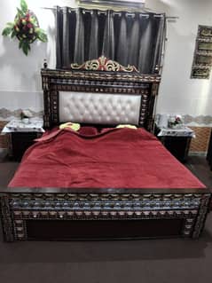 bed set with showcase