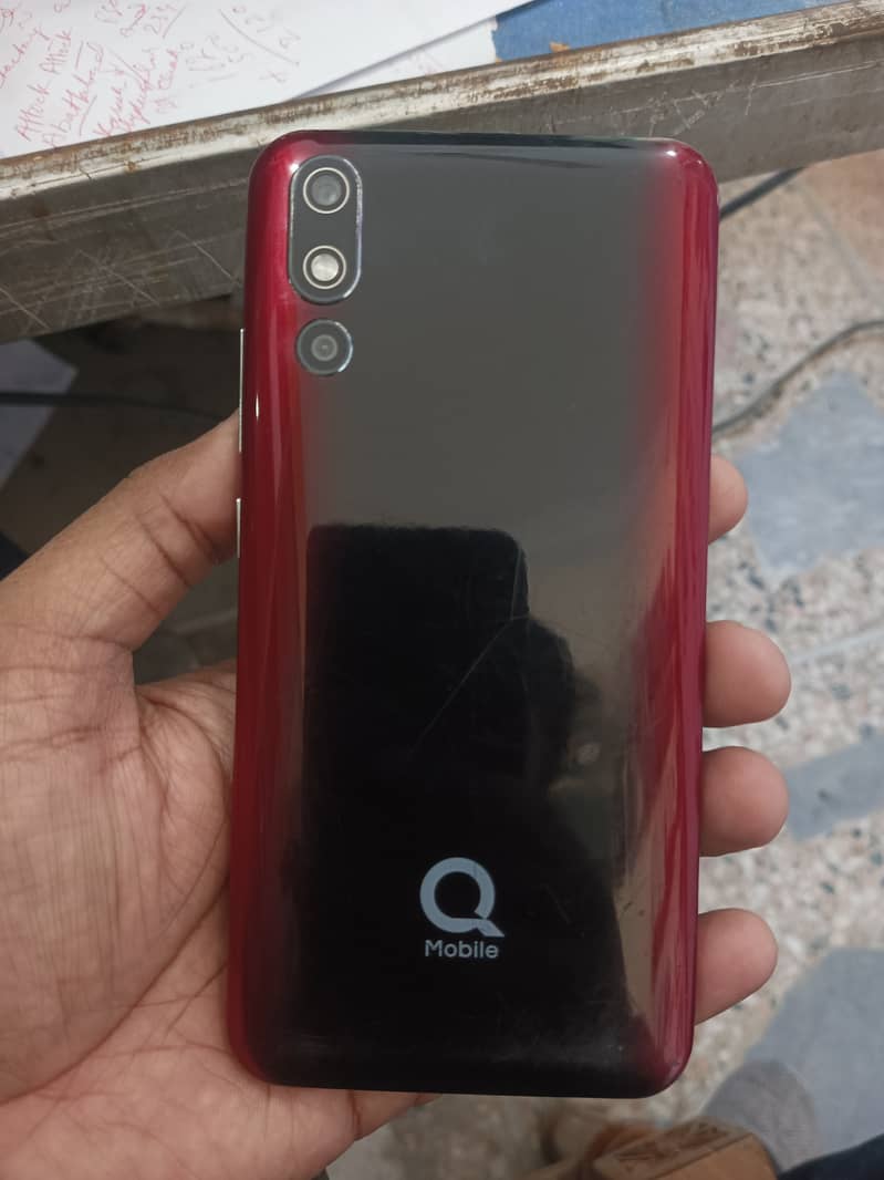 Qmobile 2/16 GB 0