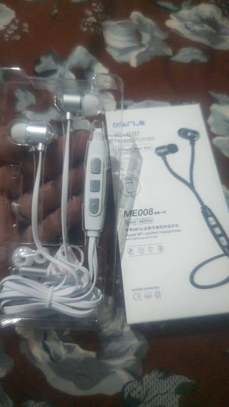 m best 9mm lead headphones avilable 2