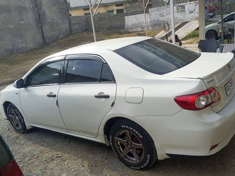 Toyota Corolla GLI 2013 3