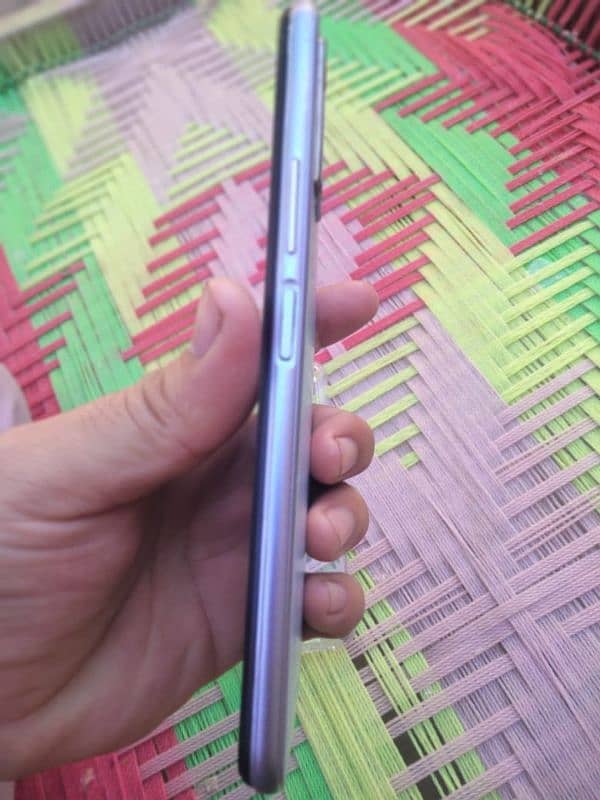 vivo y20 rim 4 rom 64 mint condition hai 3