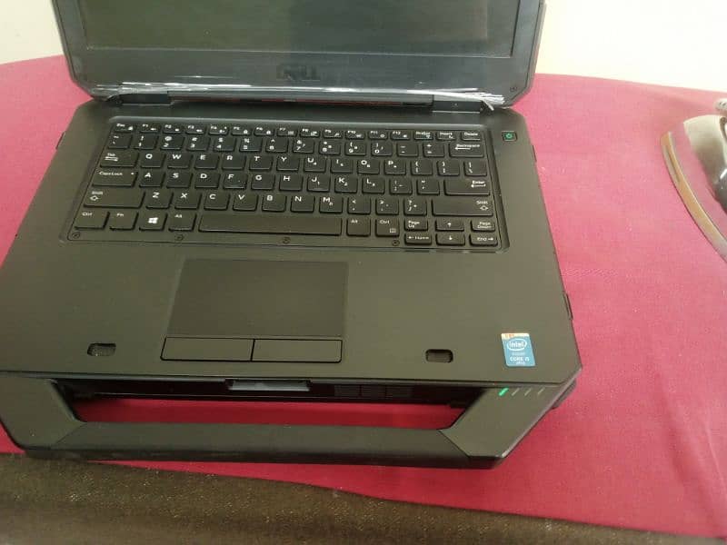 Dell latitude 14 rugged 1504 4th gen laptop 1