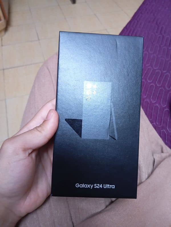 Samsung S24 Ultra-12-256Gb. Titanium Black 2