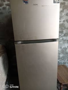 Haier Refrigerator 18 cub ft full size