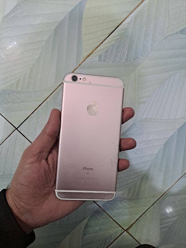 iphone 6s plus for sale read add kindly fixed price 1