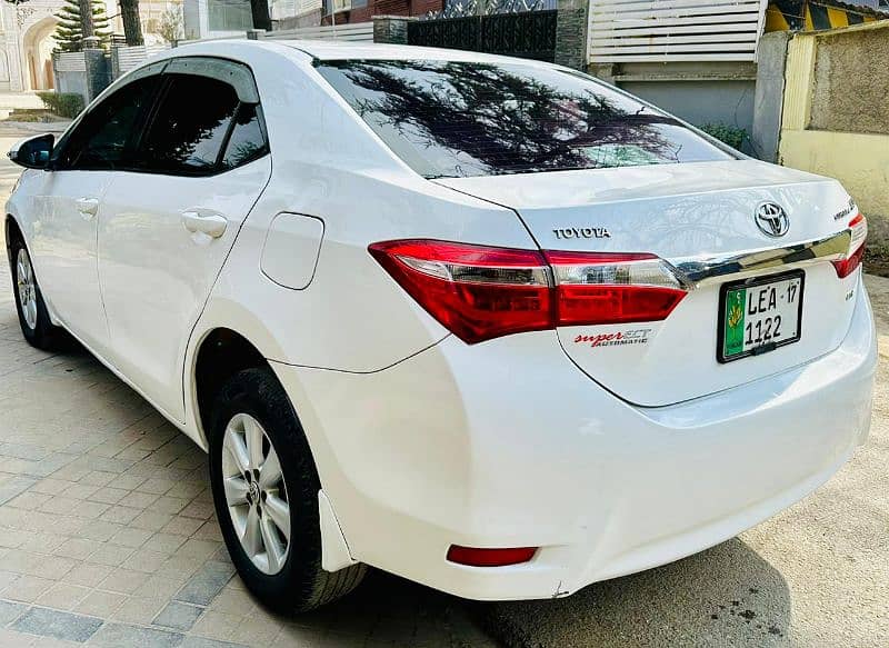 Toyota Corolla Altis 2017 1