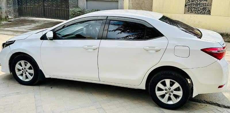 Toyota Corolla Altis 2017 3