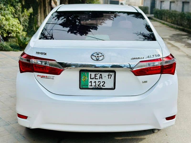 Toyota Corolla Altis 2017 6