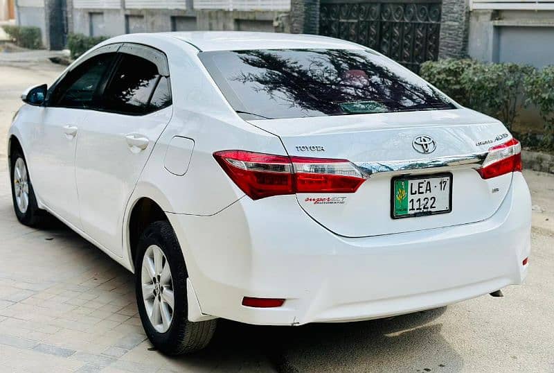 Toyota Corolla Altis 2017 9