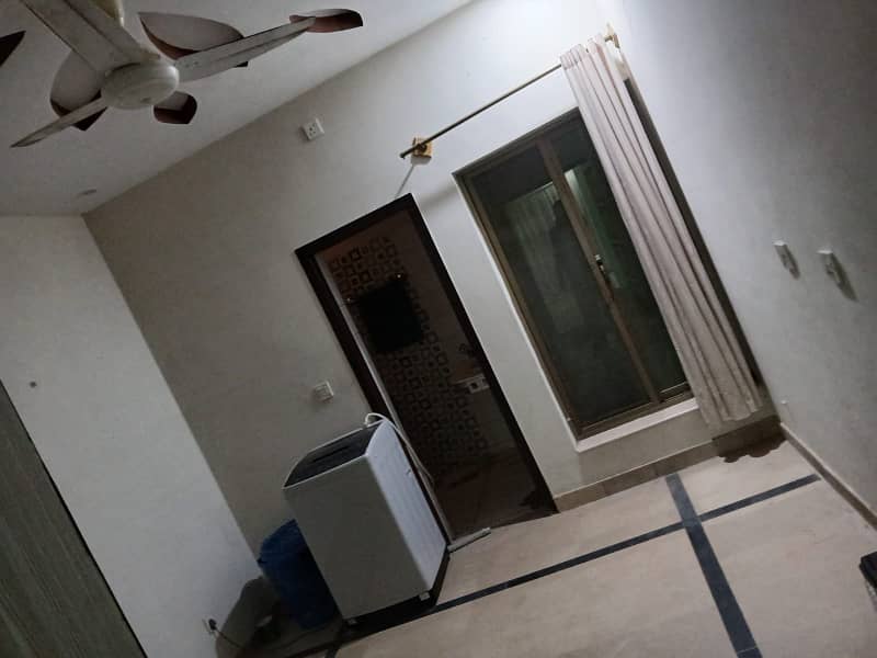 Ground portion house for rent. Near nust double road. 3