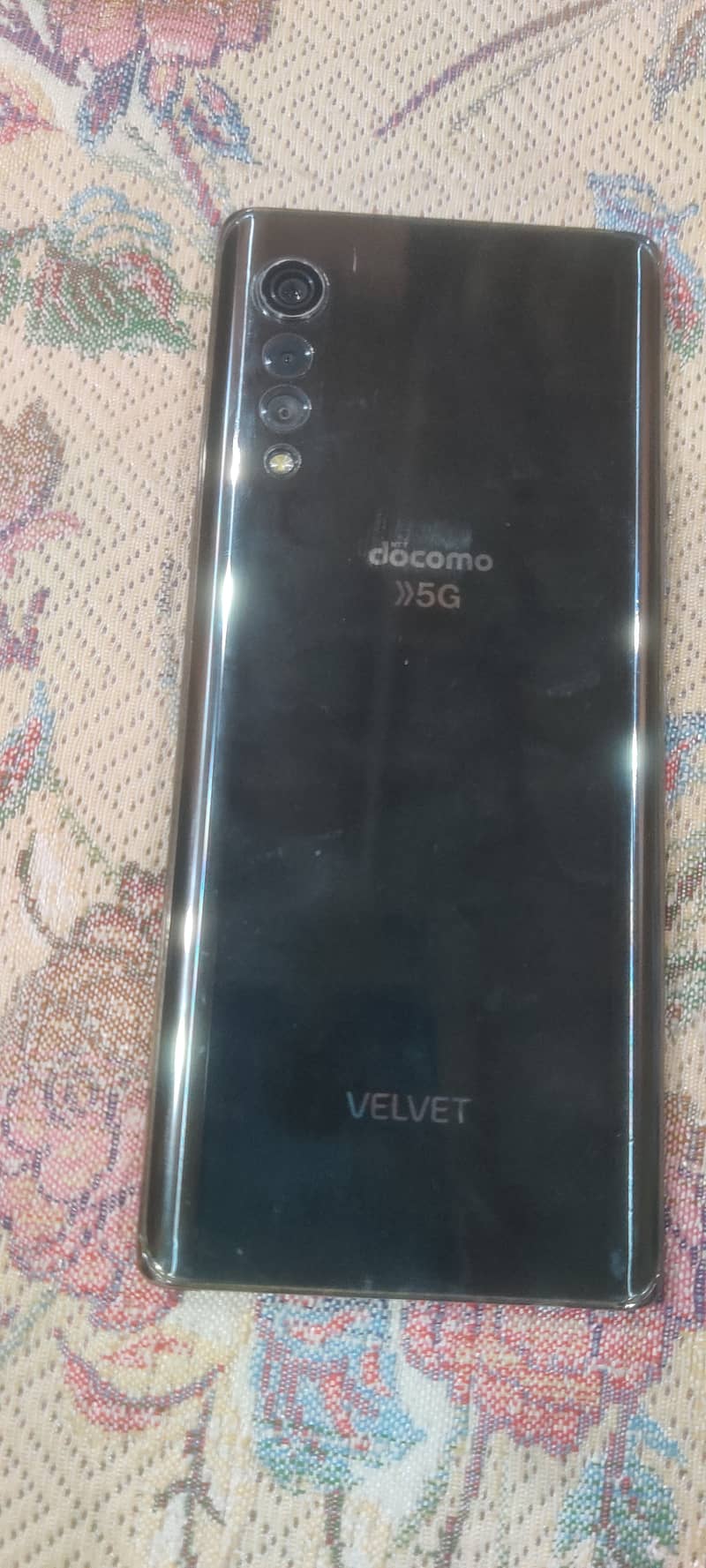 LG Velvet 4