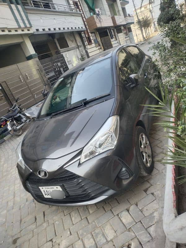 Toyota Vitz 2017 4