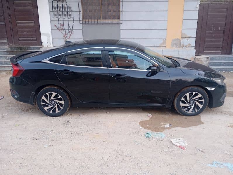 Honda Civic VTi 2018 6