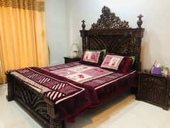 wooden king bed room set in excellent condition just like new