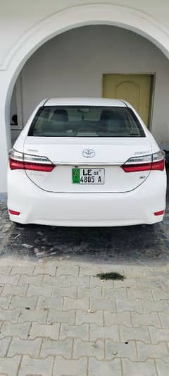 Toyota Corolla GLI 2018 very good condition tatal janion super white