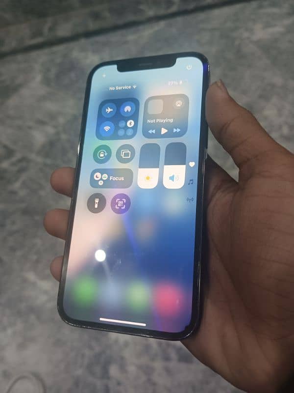 Exchange Iphone 12 pro , 256 GB back crack face id off 4