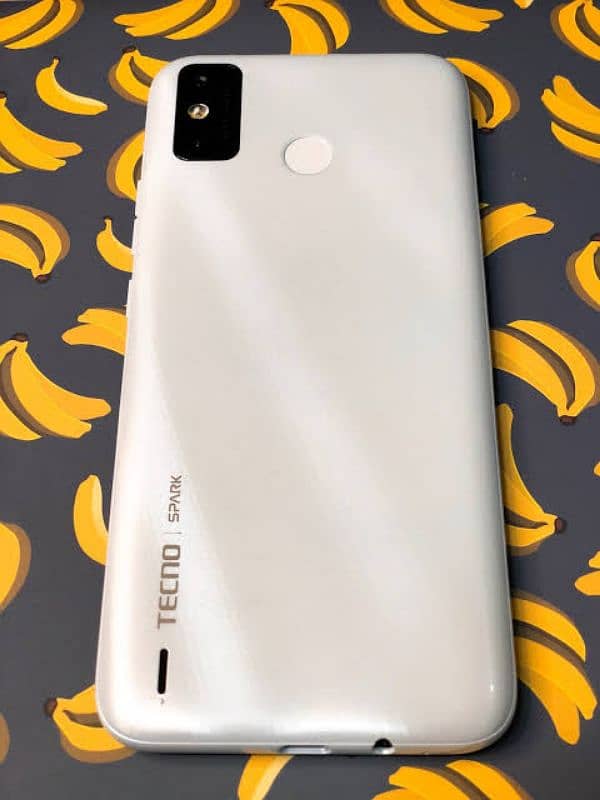 Tecno spark 6 Go 1