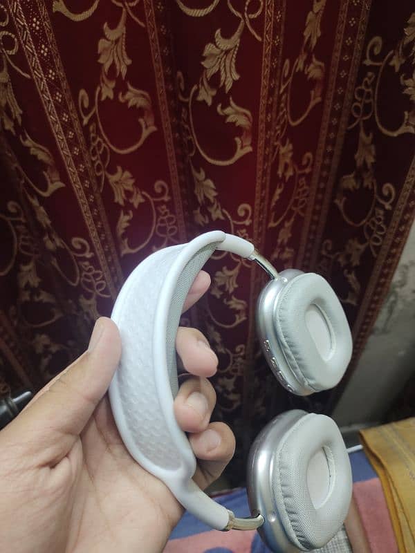 p9 pro max headphones 5