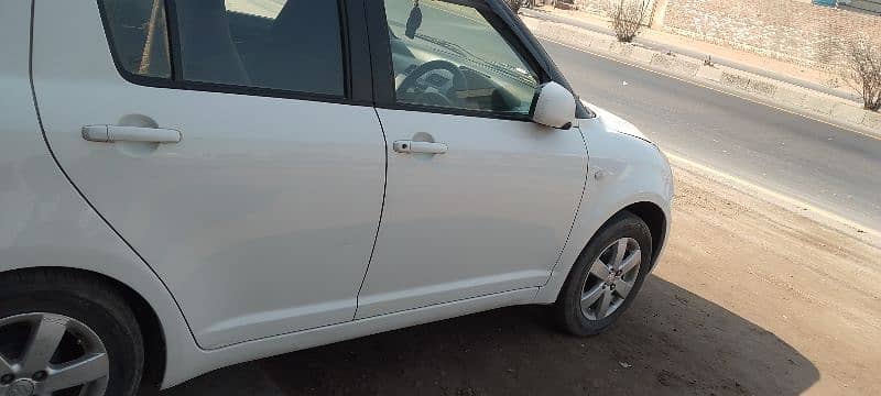 Suzuki Swift 2015 11