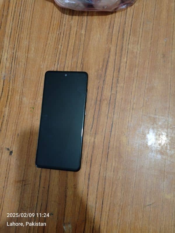 Samsung Mobile for sale with thumb lock 5