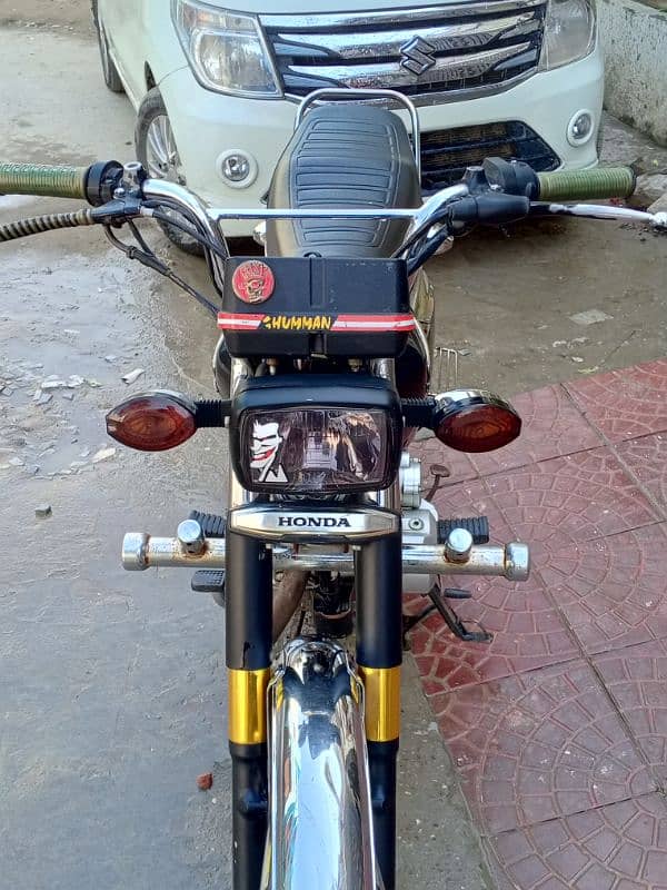 Honda 125 for sale self start model 2022 black color 3