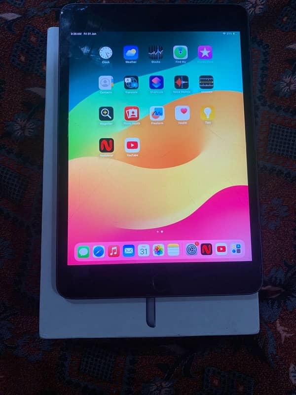 iPad mini 5 64GB 10/9 Condition 0