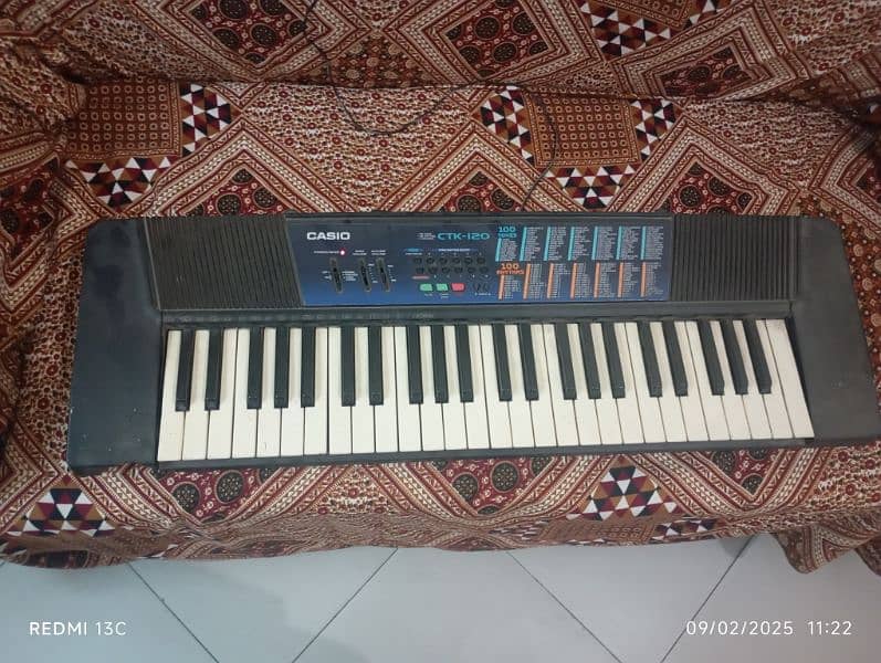 Electric piano in very good condition ph#  03206076037 4